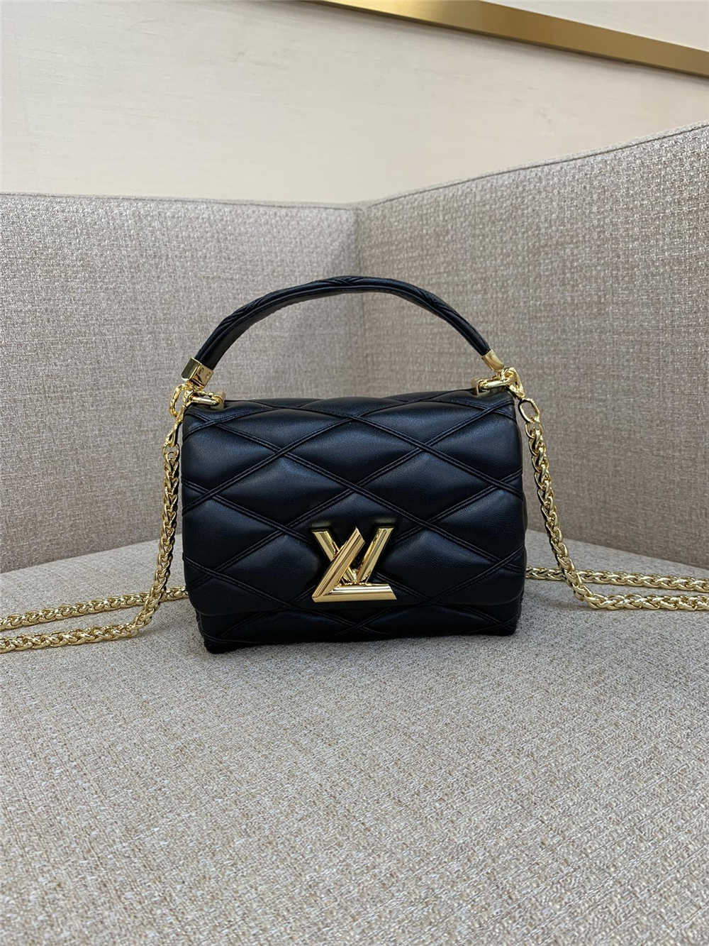 Louis Vuitton GO-14 M12004  size：20x14x9cm 2025 new 